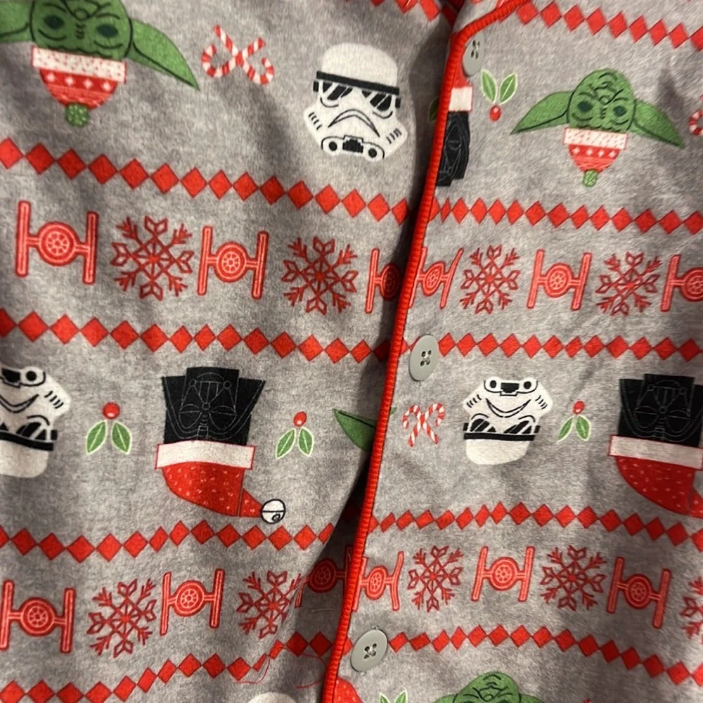 Star Wars Christmas Pajama set - Picture 2 of 3